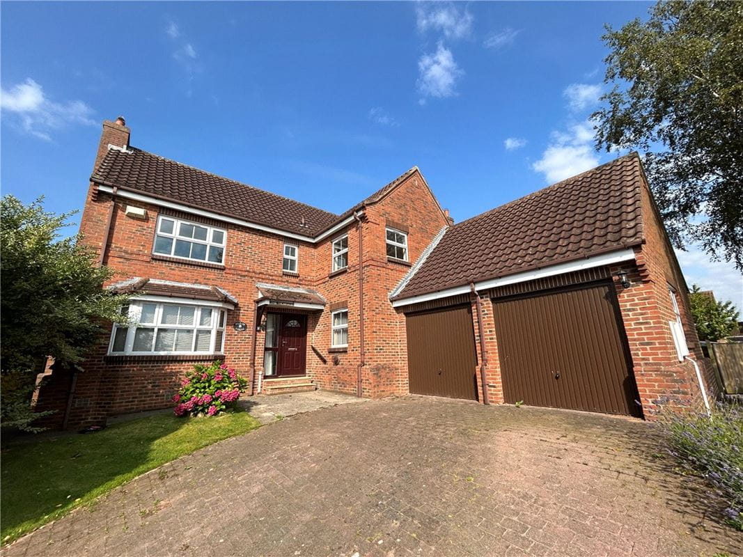 4 bedroom house, The Croft, Kirby Hill YO51 - Available