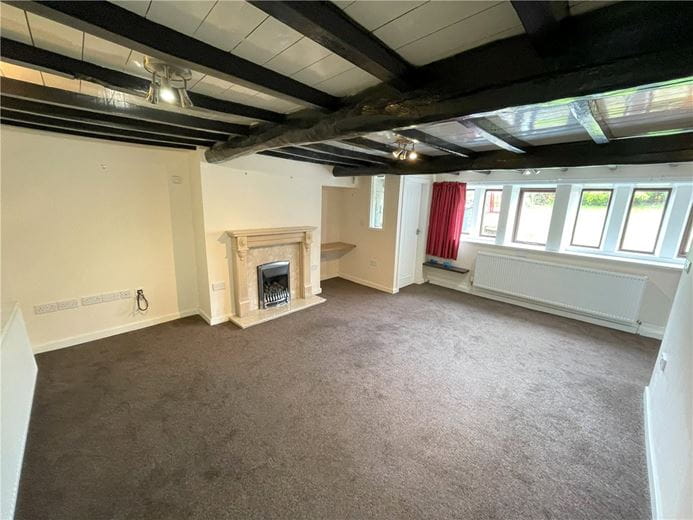 2 bedroom cottage, Slaithwaite, Huddersfield HD7 - Available