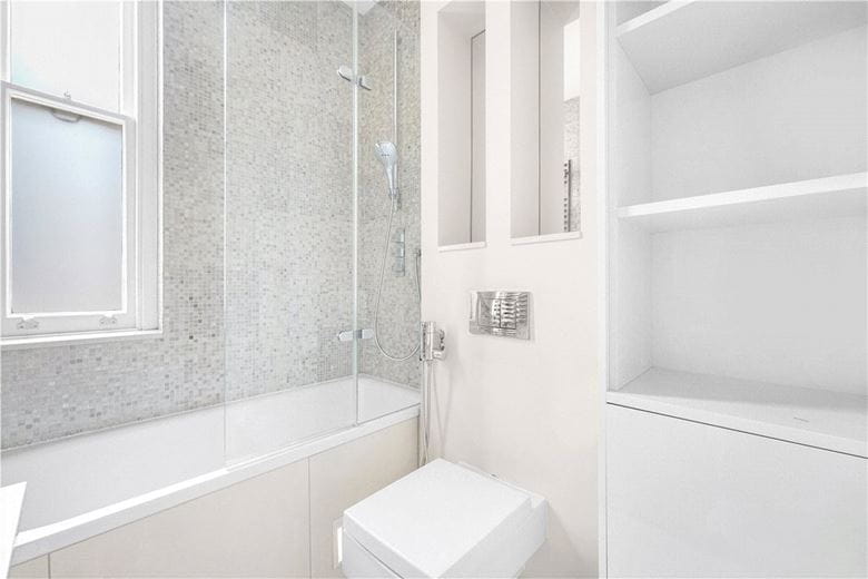 4 bedroom flat, Wynnstay Gardens, Kensington W8 - Available