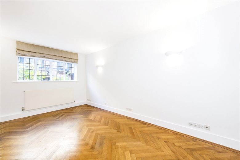 2 bedroom house, Thurloe Close, South Kensington SW7 - Available