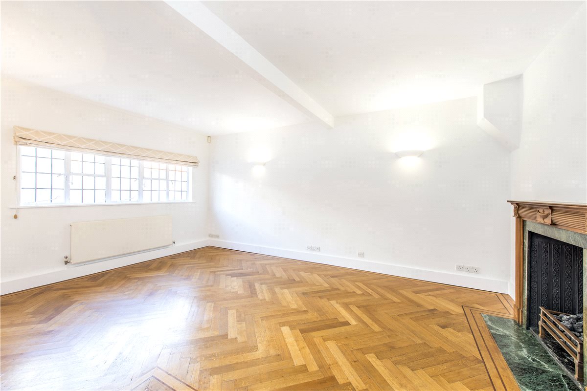 2 bedroom house, Thurloe Close, South Kensington SW7 - Available