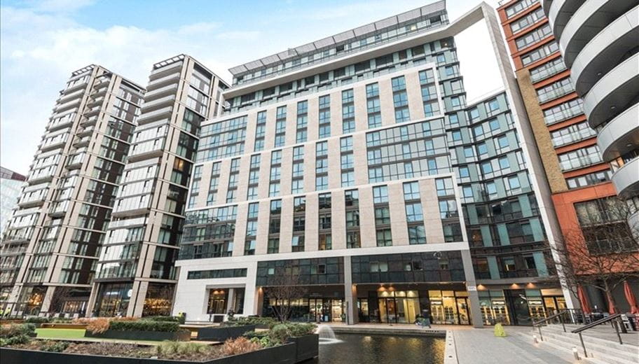 3 bedroom flat, Merchant Square East, London W2 - Available