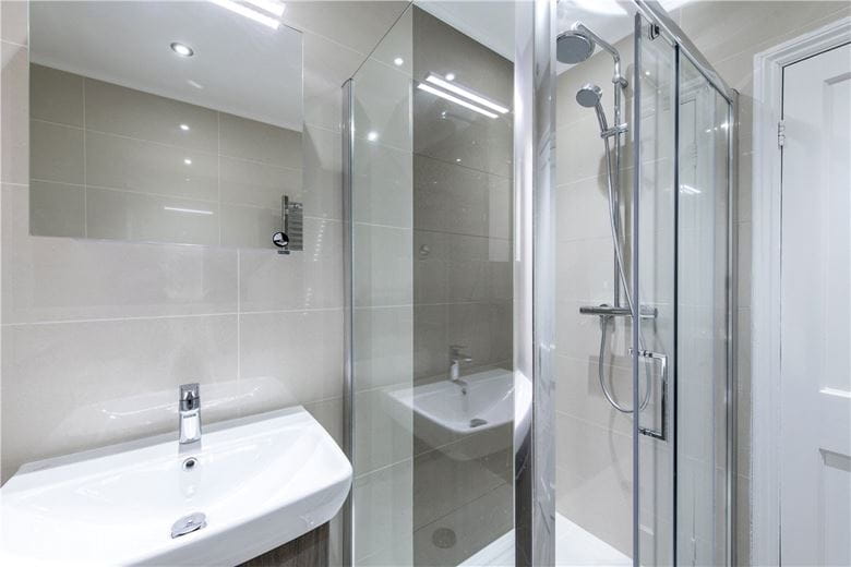 1 bedroom flat, Norland Square, Holland Park W11 - Available