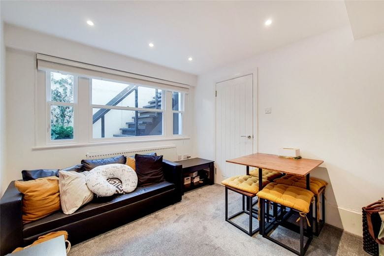 1 bedroom flat, Norfolk Place, London W2 - Available