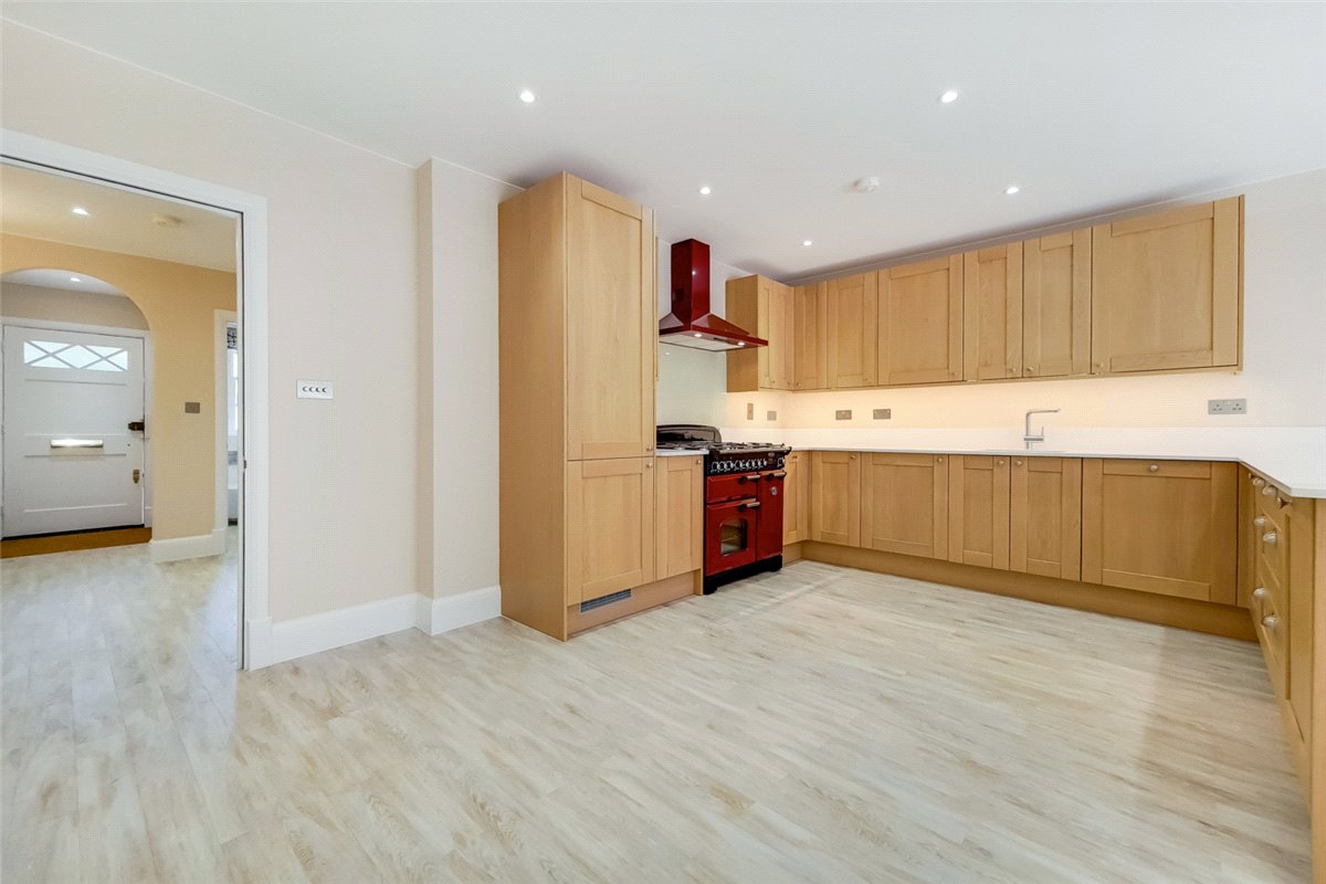4 bedroom house, Abbotsbury Road, Holland Park W14 - Available