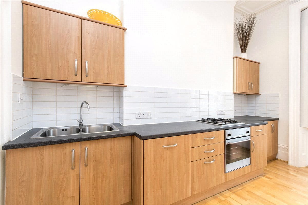 1 bedroom flat, Royal Crescent, Holland Park W11 - Available