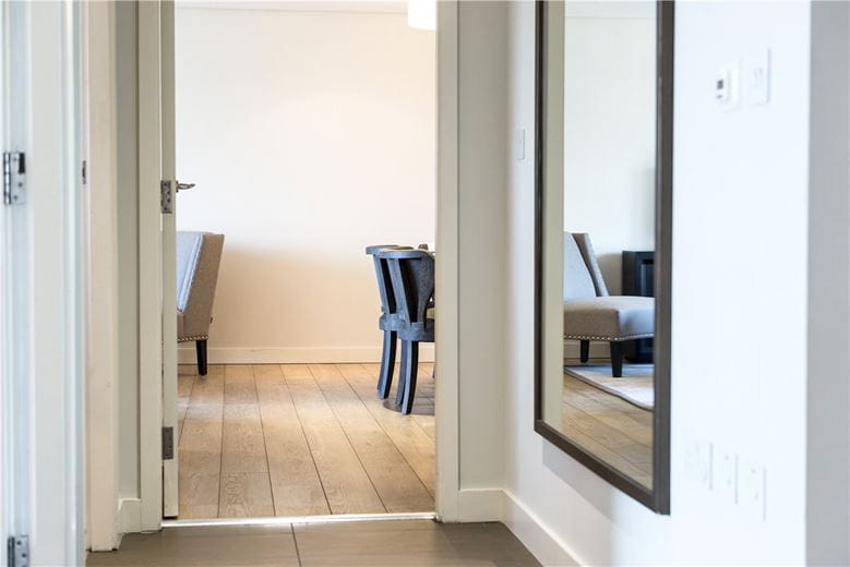 3 bedroom flat, Merchant Square East, London W2 - Available