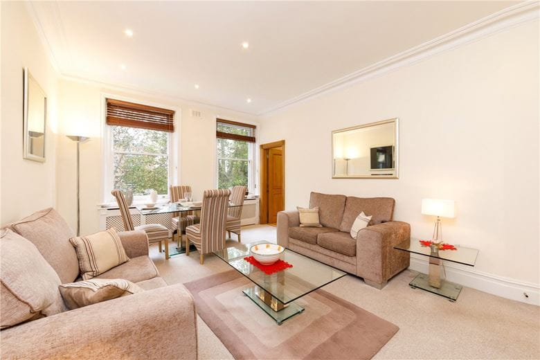 2 bedroom flat, Ashburn Gardens, South Kensington SW7 - Available