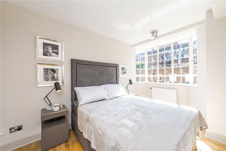 2 bedroom flat, Chelsea Cloisters, Sloane Avenue SW3 - Available