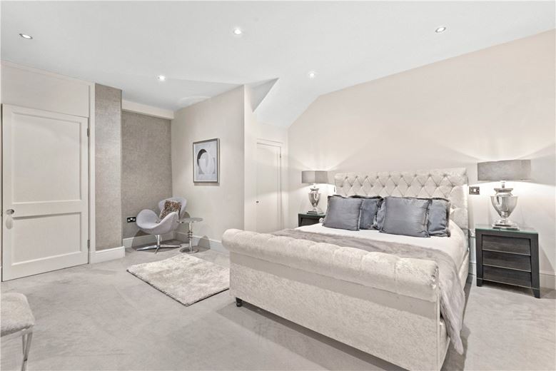 1 bedroom flat, Lennox Gardens, Knightsbridge SW1X - Available