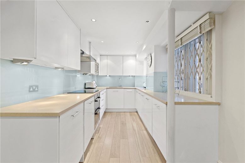 1 bedroom flat, Lennox Gardens, Knightsbridge SW1X - Available
