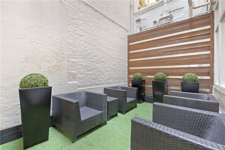 1 bedroom flat, Lennox Gardens, Knightsbridge SW1X - Available