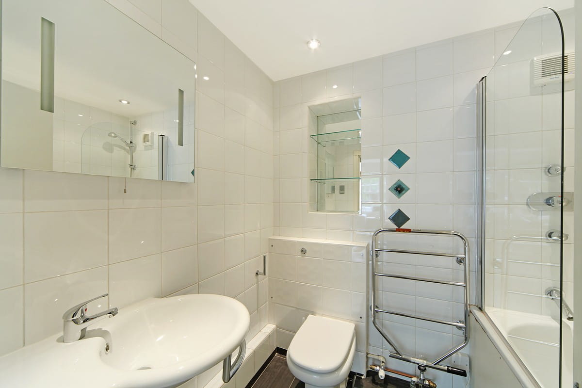 1 bedroom flat, Fulham Road, London SW3 - Available