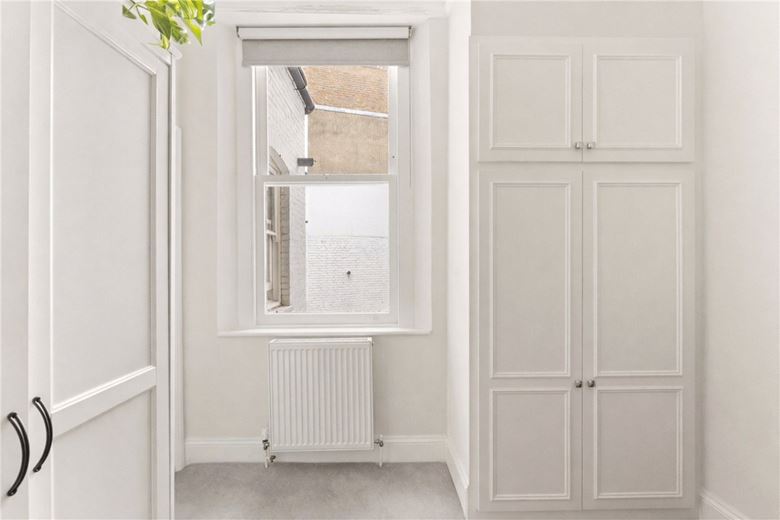 3 bedroom flat, Queens Gate, South Kensington SW7 - Available