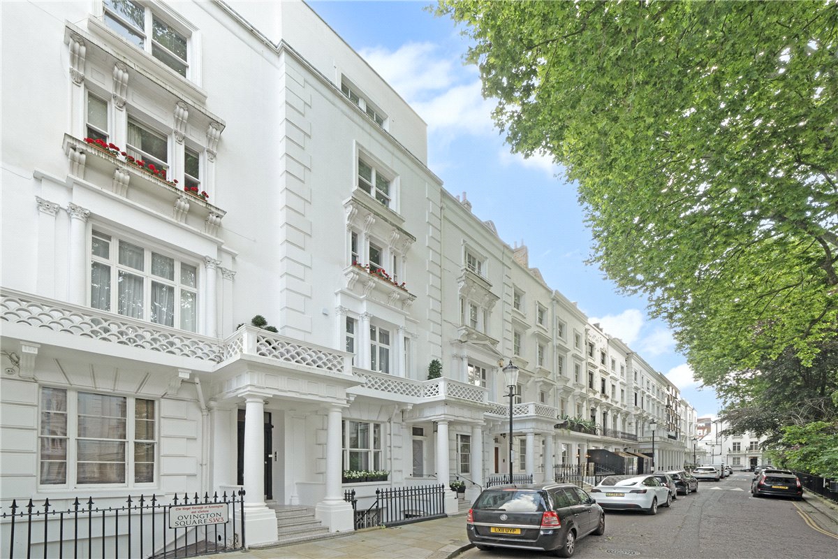 2 bedroom flat, Ovington Square, London SW3 - Available