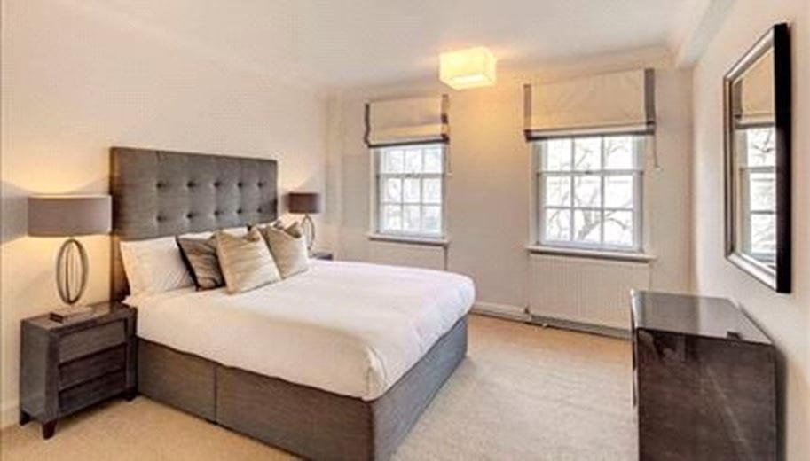 2 bedroom flat, Pelham Court, 145 Fulham Road SW3 - Available