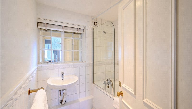 2 bedroom flat, Pelham Court, 145 Fulham Road SW3 - Available