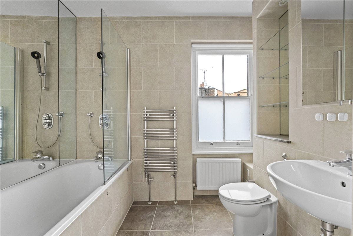 4 bedroom house, Donne Place, Chelsea SW3 - Available