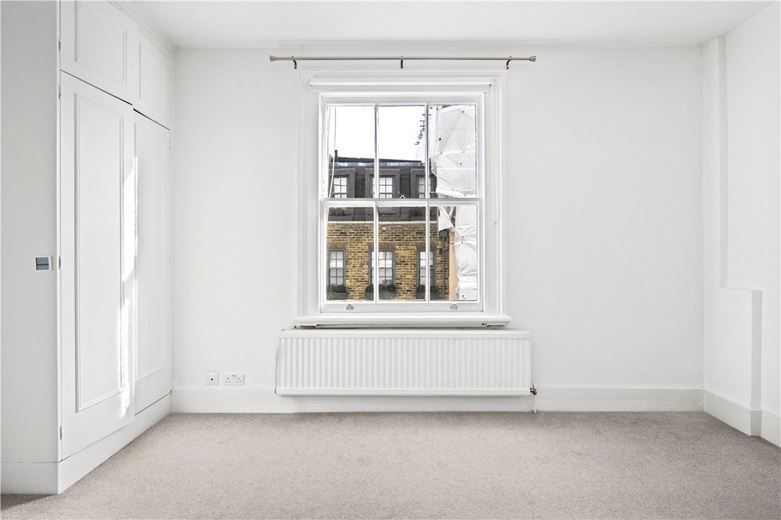 4 bedroom house, Donne Place, Chelsea SW3 - Available