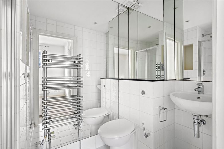 4 bedroom house, Donne Place, Chelsea SW3 - Available