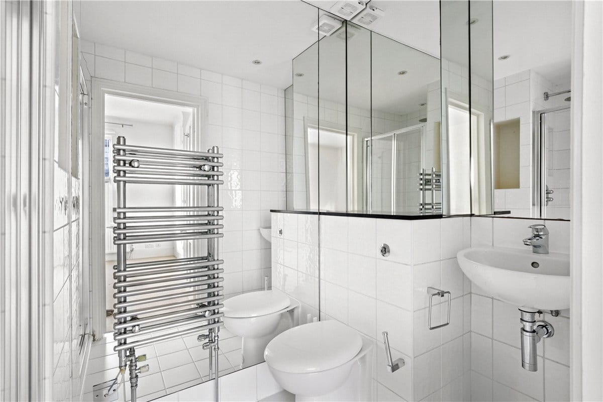 4 bedroom house, Donne Place, Chelsea SW3 - Available