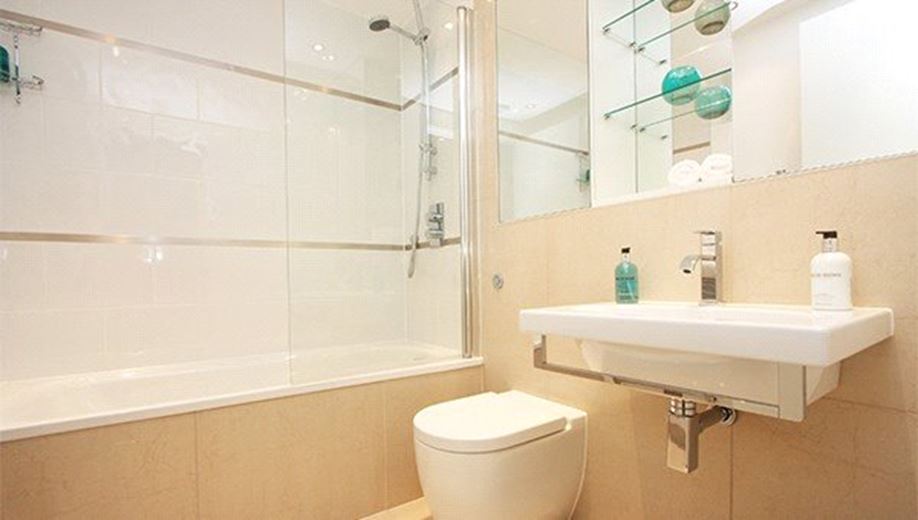 2 bedroom flat, Ebury Street, London SW1W - Available