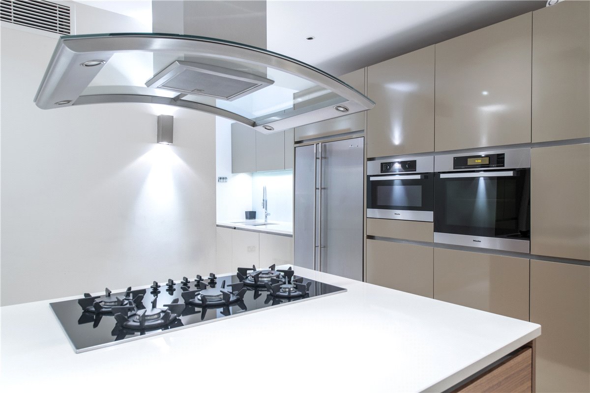 3 bedroom house, Wilton Row, Knightsbridge SW1X - Available