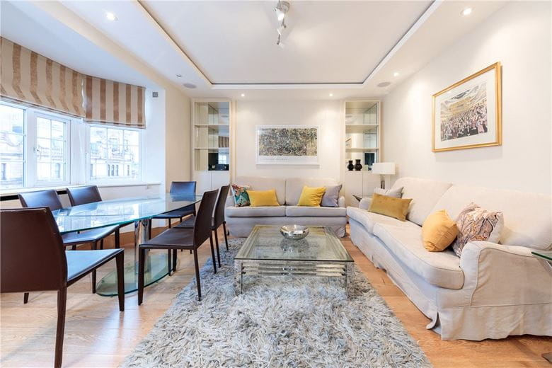 3 bedroom flat, Brompton Road, London SW3