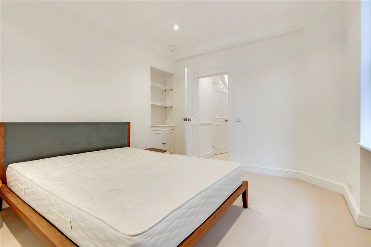 1 bedroom flat, Brompton Road, London SW3 - Available
