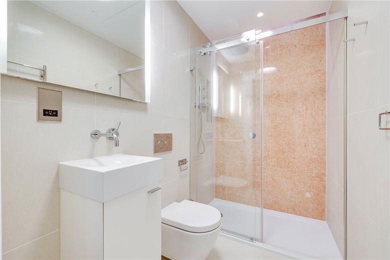 4 bedroom house, Queens Gate Mews, South Kensington SW7 - Available