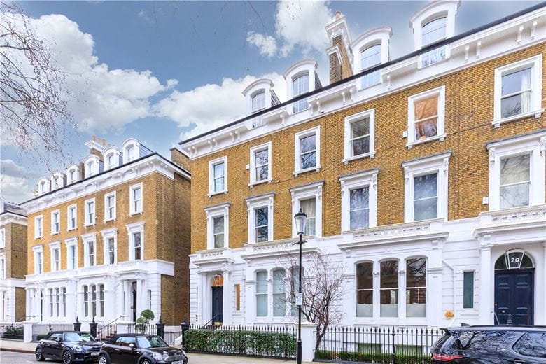 2 bedroom flat, Bolton Gardens, Earls Court SW5 - Available