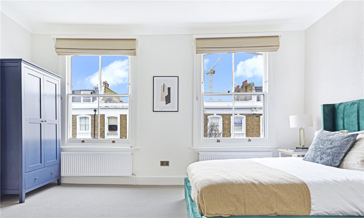 4 bedroom house, St Lawrence Terrace, North Kensington W10 - Available