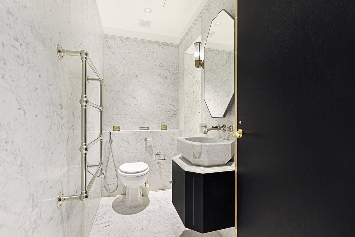 3 bedroom flat, Pont Street, Knightsbridge SW1X - Available