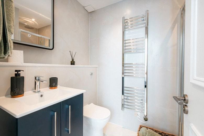 2 bedroom flat, Lexham Gardens, Kensington W8 - Available