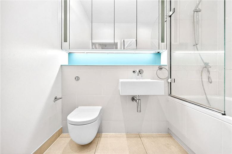 1 bedroom flat, Brompton Road, Knightsbridge SW3 - Available