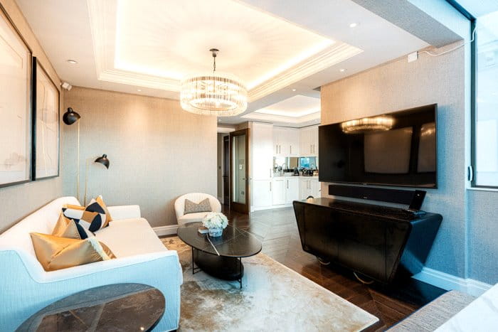 2 bedroom flat, Prince Of Wales Terrace, Kensington W8 - Available