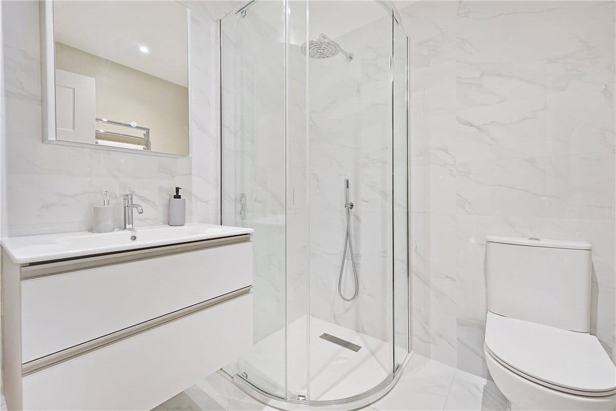 2 bedroom flat, Beaufort Gardens, Knightsbridge SW3 - Available