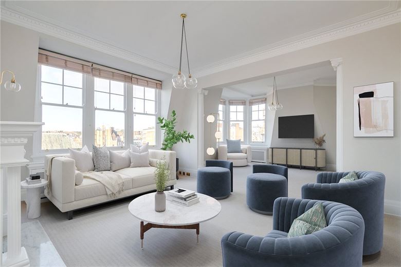3 bedroom flat, York House Place, Kensington W8 - Available