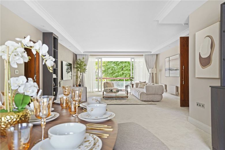 3 bedroom flat, Gloucester Square, Hyde Park Estate W2 - Available