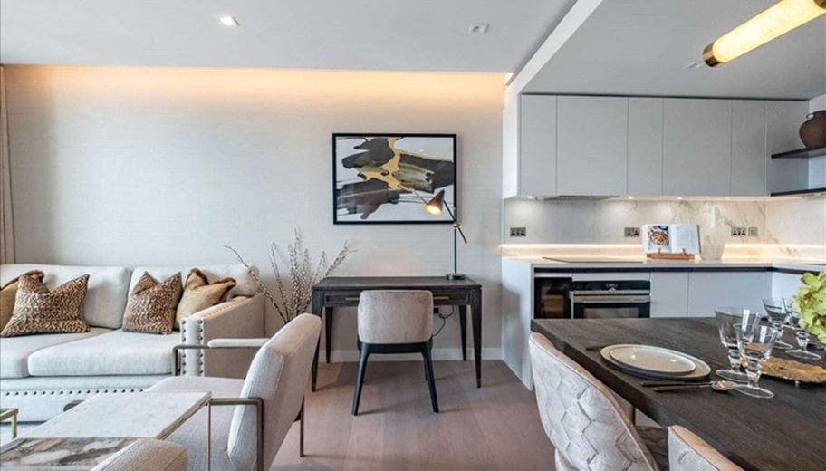 1 bedroom flat, Edgware Road, London W2 - Available