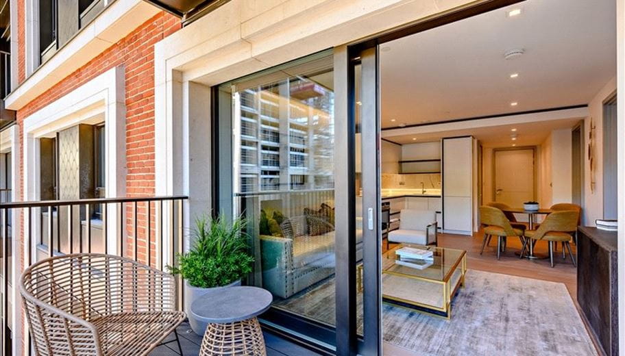 3 bedroom flat, Edgware Road, London W2 - Available