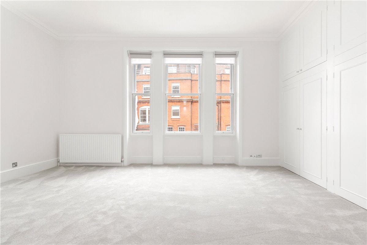 3 bedroom maisonette, Egerton Gardens, Knightsbridge SW3 - Available