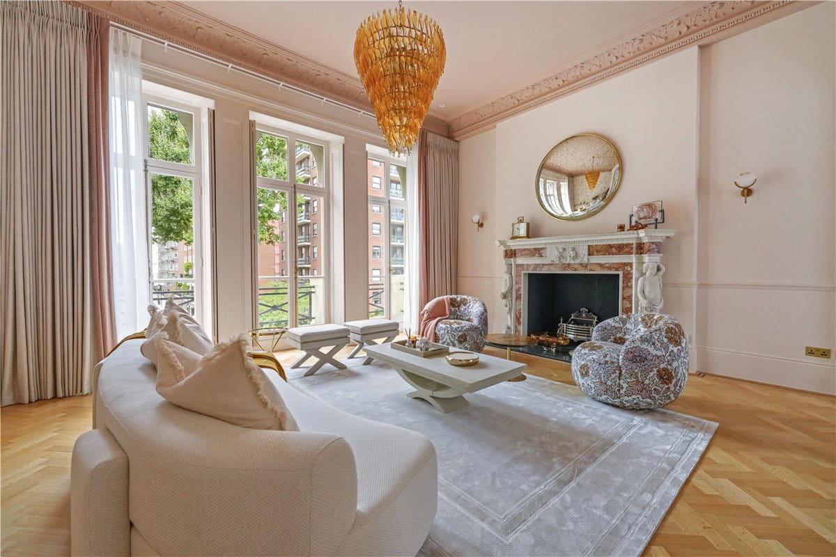 6 bedroom house, Ennismore Gardens, Knightsbridge SW7 - Available