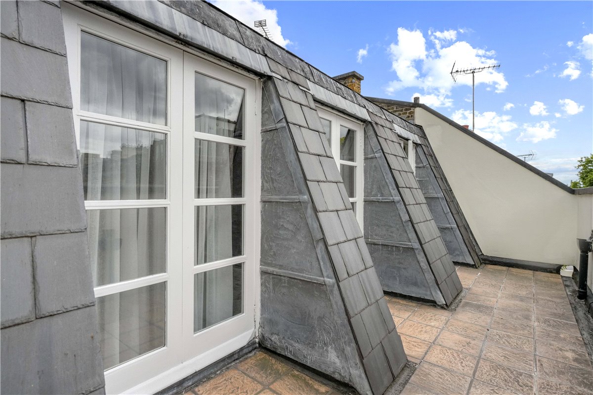 6 bedroom house, Ennismore Gardens, Knightsbridge SW7 - Available