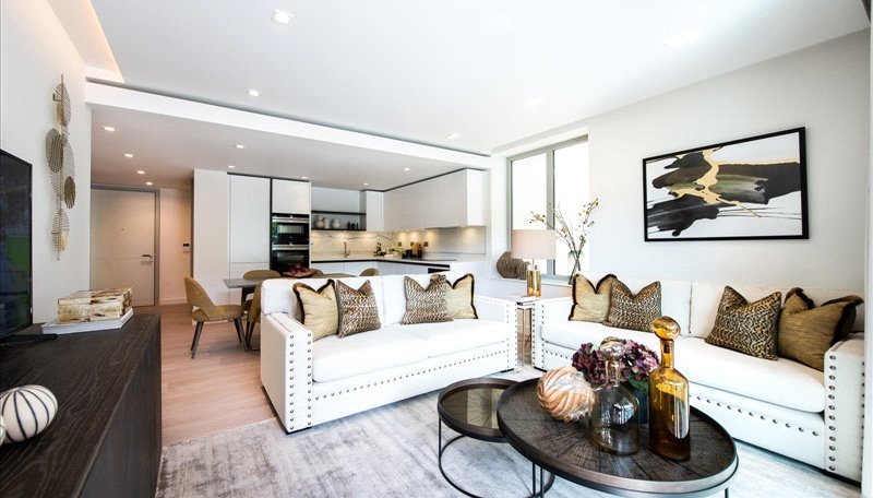 3 bedroom flat, Edgware Road, London W2 - Available