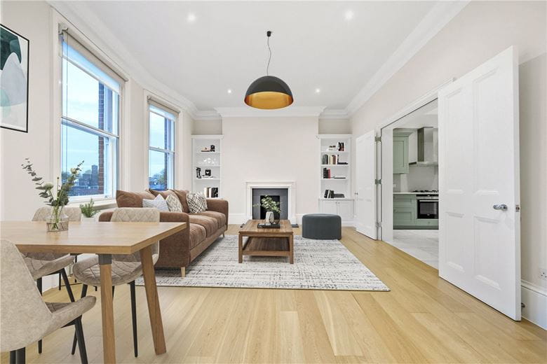 4 bedroom maisonette, Egerton Gardens, Knightsbridge SW3 - Available