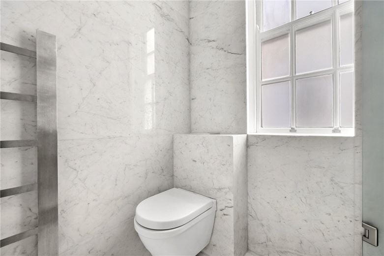 3 bedroom flat, The Little Boltons, Chelsea SW5 - Available