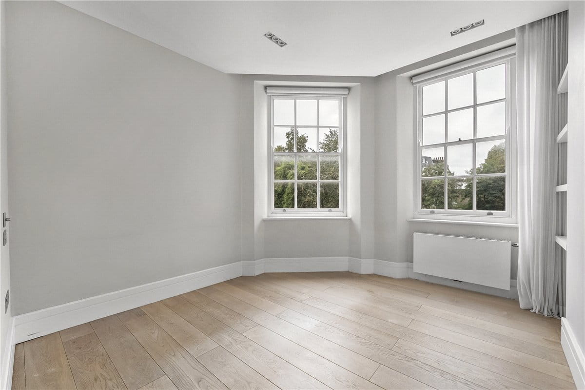 3 bedroom flat, The Little Boltons, Chelsea SW5 - Available