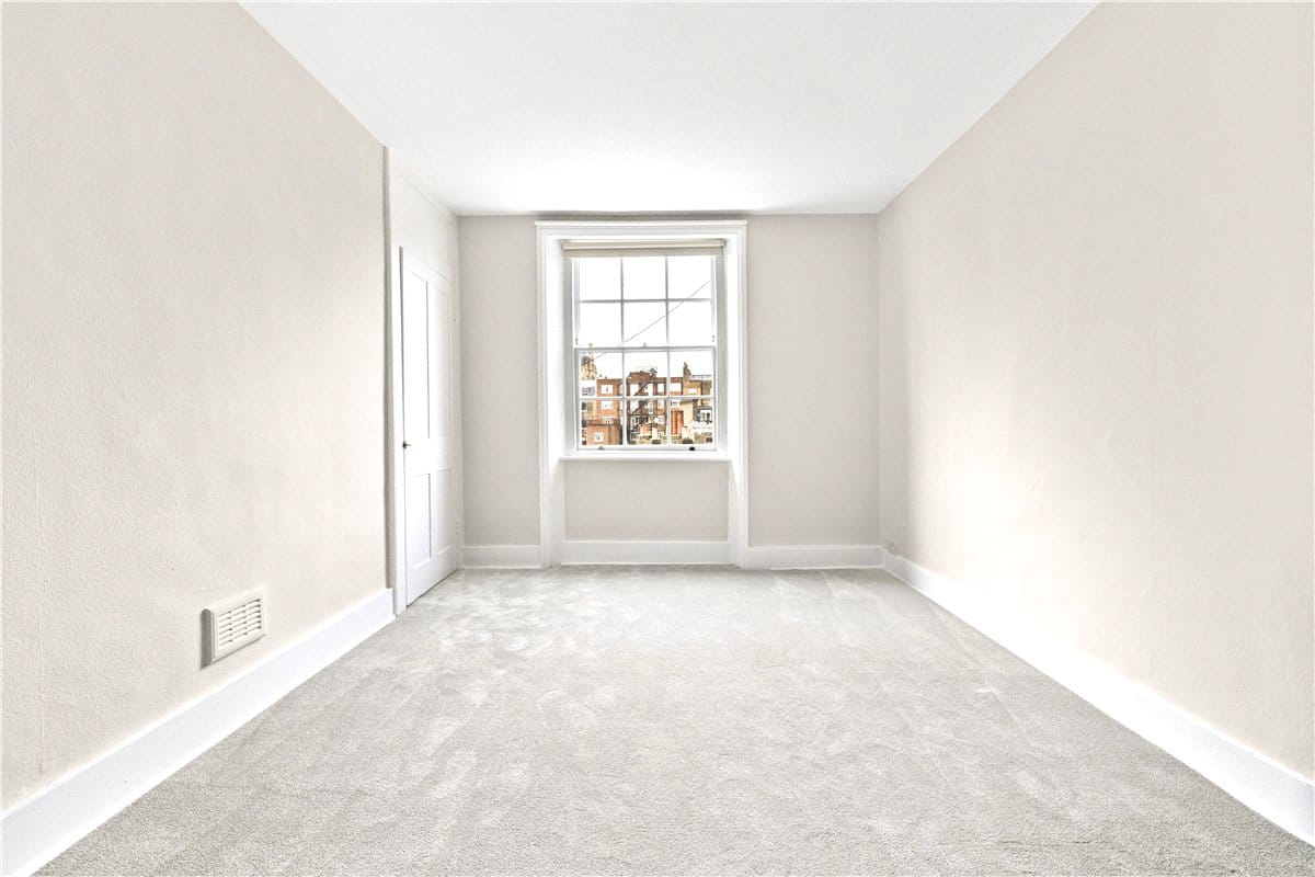 2 bedroom flat, Thurloe Street, South Kensington SW7 - Available