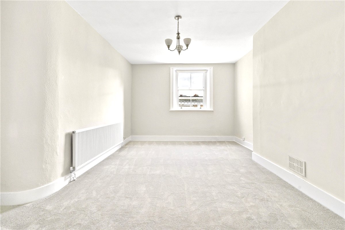 2 bedroom flat, Thurloe Street, South Kensington SW7 - Available
